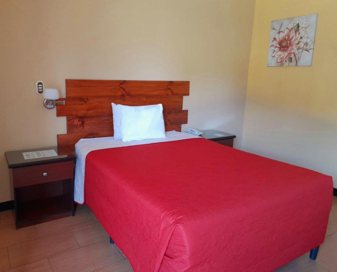 Hotel Y Restaurante Villa Esmeralda Quetzaltenango Exteriör bild