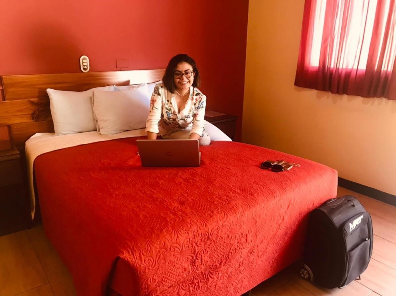 Hotel Y Restaurante Villa Esmeralda Quetzaltenango Exteriör bild